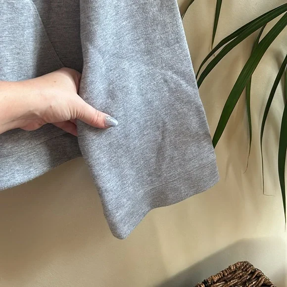 LAST CHANCE J Crew Grey Hoodie XS Wide Sleeve - Picture 5 of 6